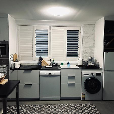 Вилла Luxury Boutique Self-Contained Private Granny Flat Ormeau Экстерьер фото